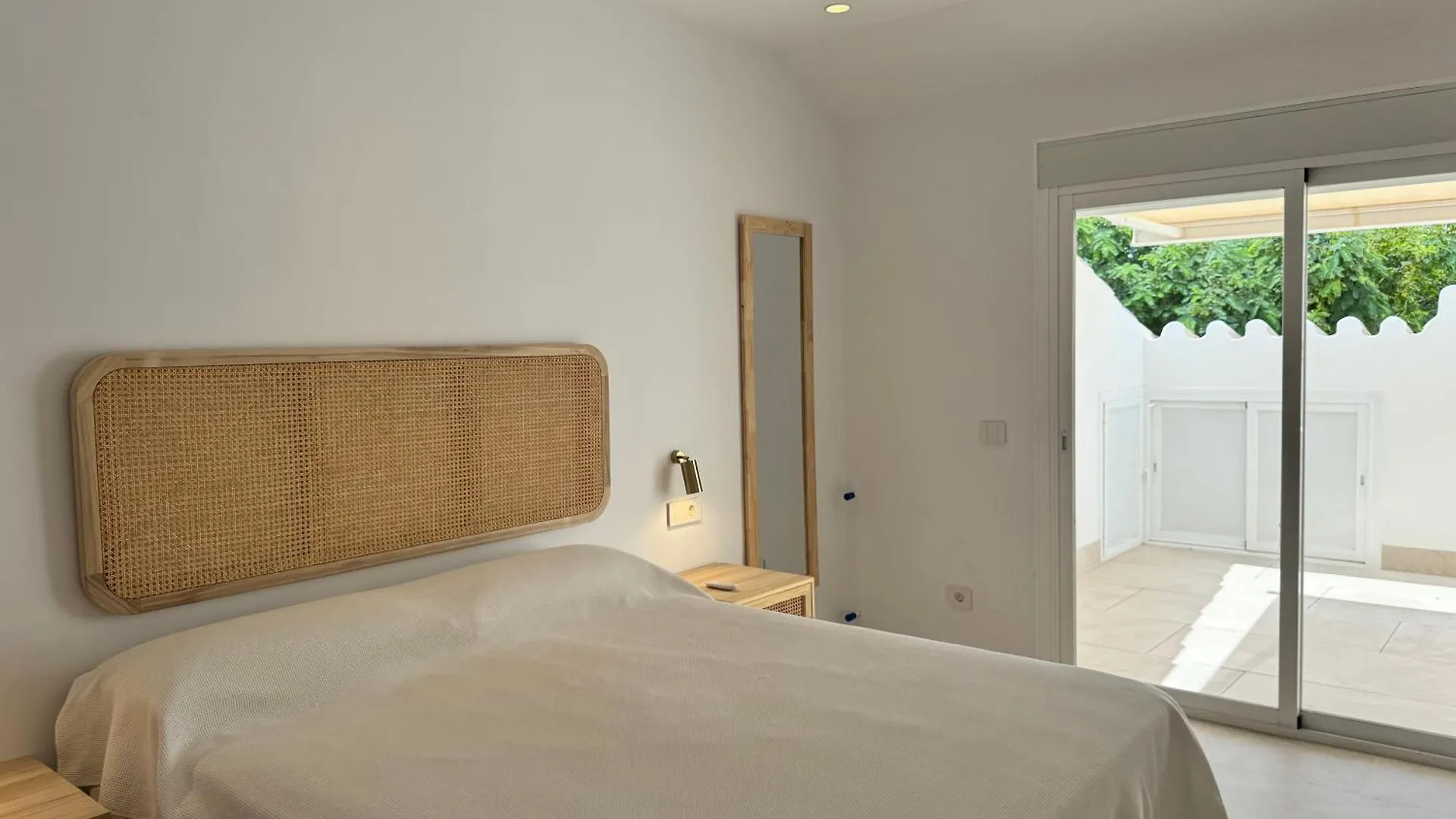 Sea And Mountain Views Penthouse In Guadalmina - Eaw Homes Marbella 0*,  Spain