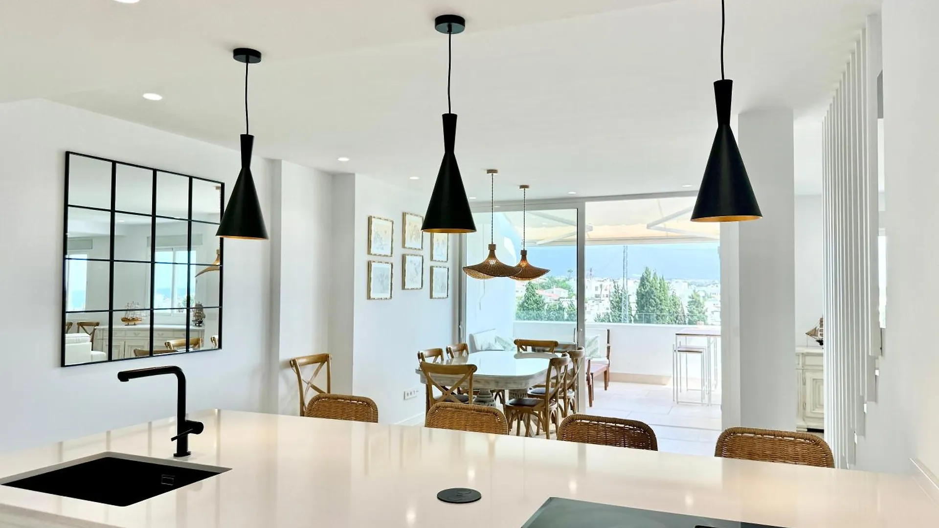 Apartment Sea And Mountain Views Penthouse In Guadalmina - Eaw Homes Marbella