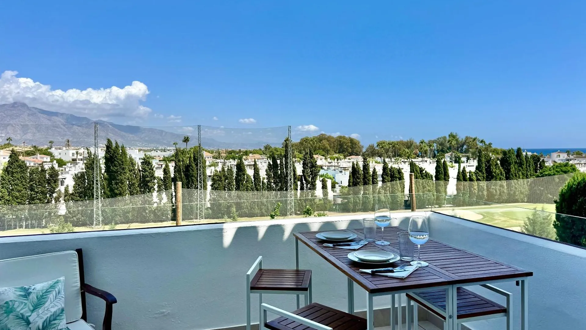 Sea And Mountain Views Penthouse In Guadalmina - Eaw Homes contacts