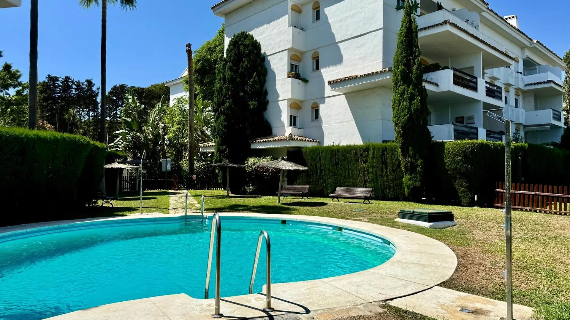 Apartment Sea And Mountain Views Penthouse In Guadalmina - Eaw Homes Marbella Spain