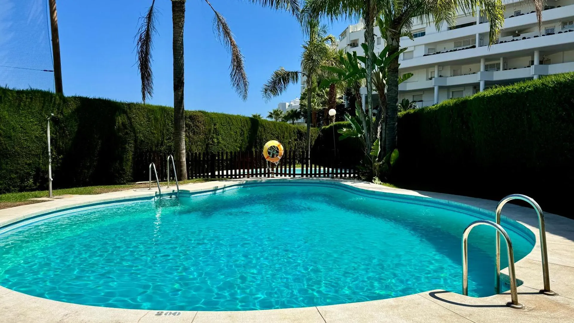 Sea And Mountain Views Penthouse In Guadalmina - Eaw Homes Marbella 0*,